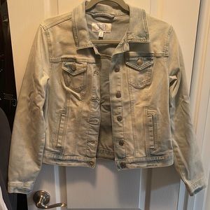 Time and Tru denim jacket